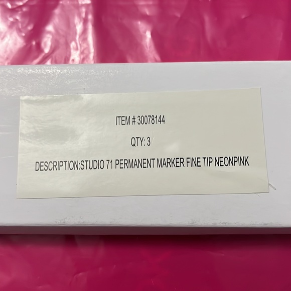 STUDIO 71 fine tip permanent marker PICK 6 Colors - Picture 5 of 5